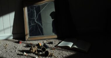 childhood trauma linked to sex addiction